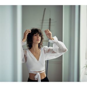 BLOGGER'S FAVORITE! Zara Contrasting Organza Top Size Large